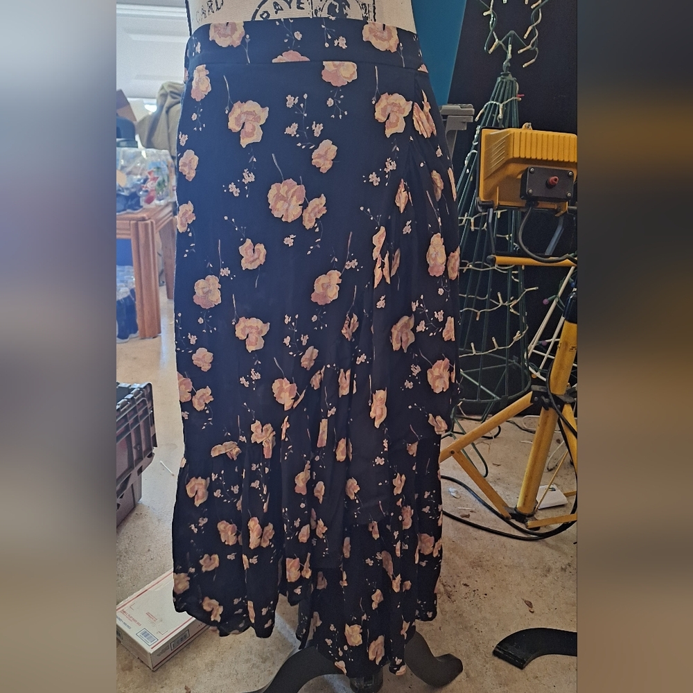 ABOUND Floral Maxi Skirt XS